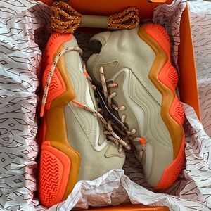 Ivy Park Top Ten 2000